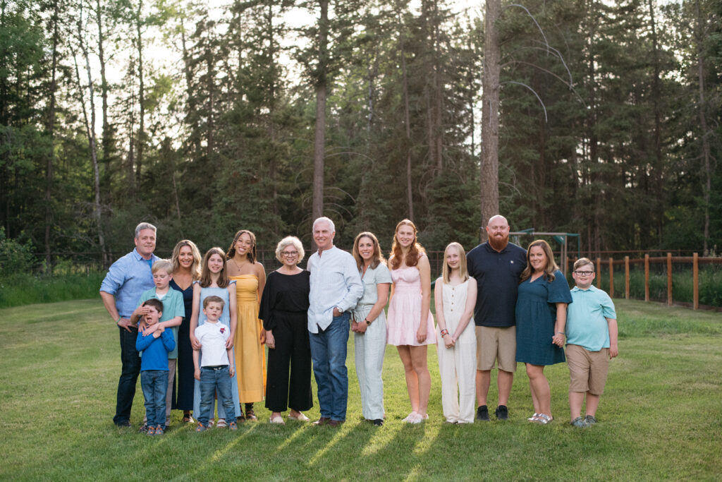 whitefish family photographer extended family session